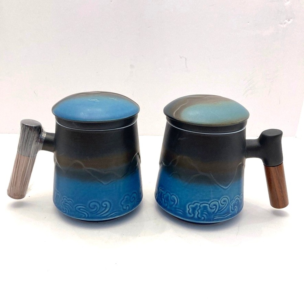 ZENS Embossed Infuser Tea Mug Set of 2 Ceramic Lid Rosewood Handle For Loose Tea